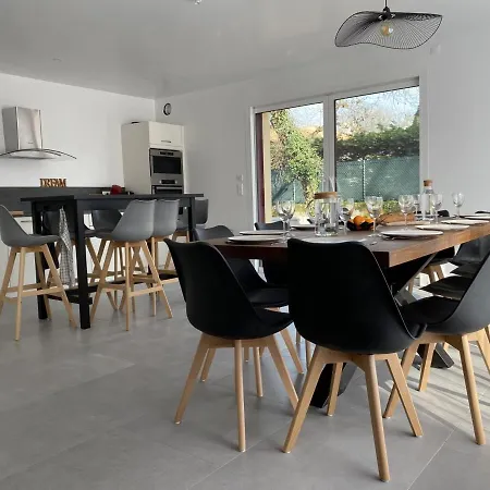 Maison Royan, 7 Pieces, 12 Personnes - Fr-1-539-19 בית נופש